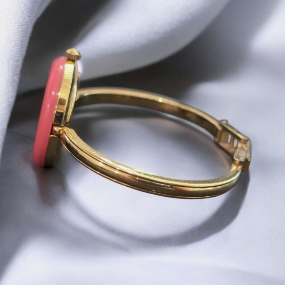 GUCCI 14k Gold Luxury Watch RARE!!🩷💛🩵💚💜💙🤎🖤🙌😍 - Picture 8 of 8